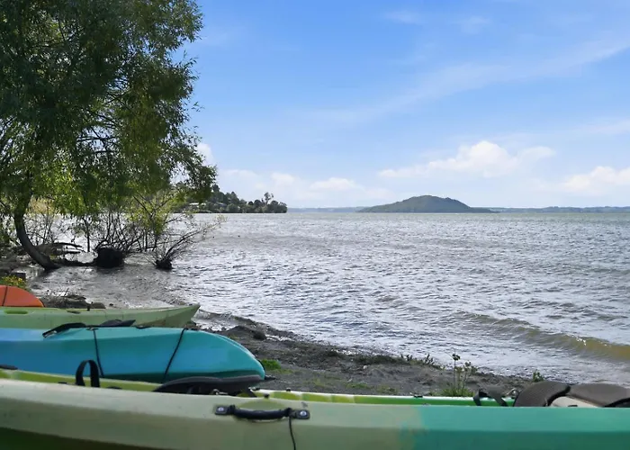 Koutu Hideaway By The With Kayaks *